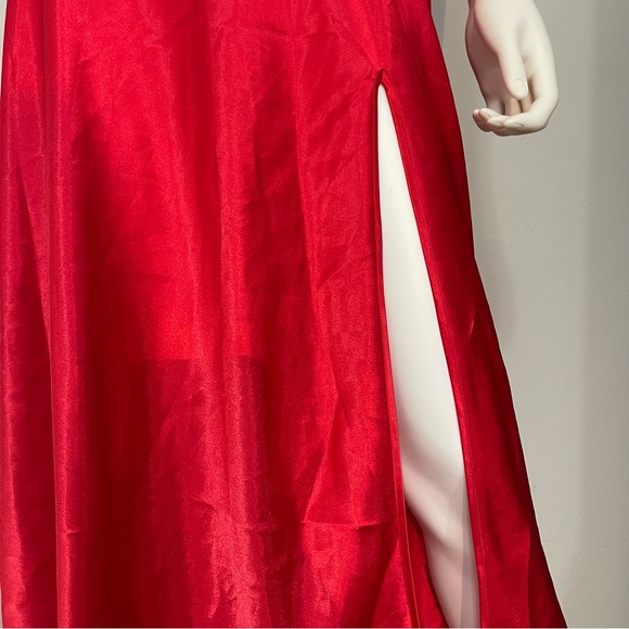 M Vs Victoria’s Secret 1990’s Vintage Gold Label satin & lace red long slip gown - Picture 6 of 9